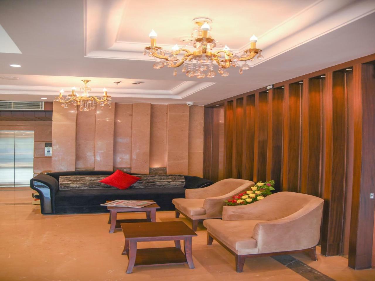 Bharawan Clarks Inn Express Amritsar Bagian luar foto
